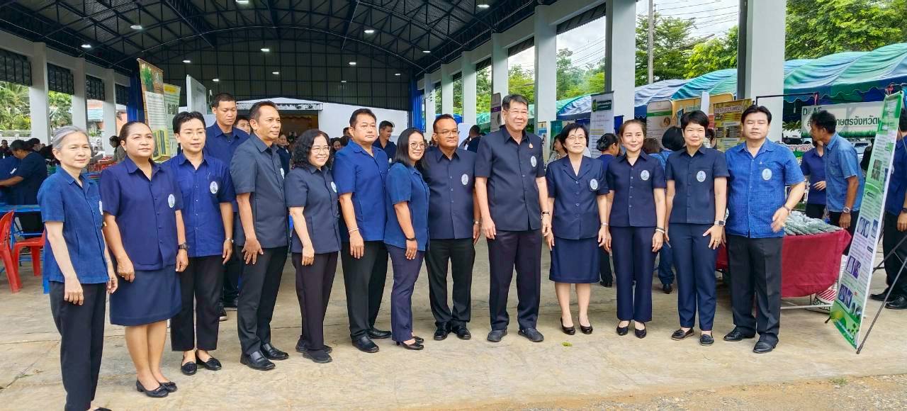 title - ส.ป.ก.แพร่ ร่วมจัดคลินิกเกษตรเคลื่อนที่ ให้บริการประชาชน เพื่อให้บริการ แบบครบวงจรและพัฒนาศักยภาพเกษตรกรในพื้นที่อำเภอร้องกวาง